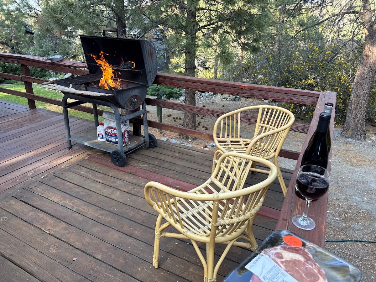 Wrightwood B&B, Bed & Breakfast in Wrightwood