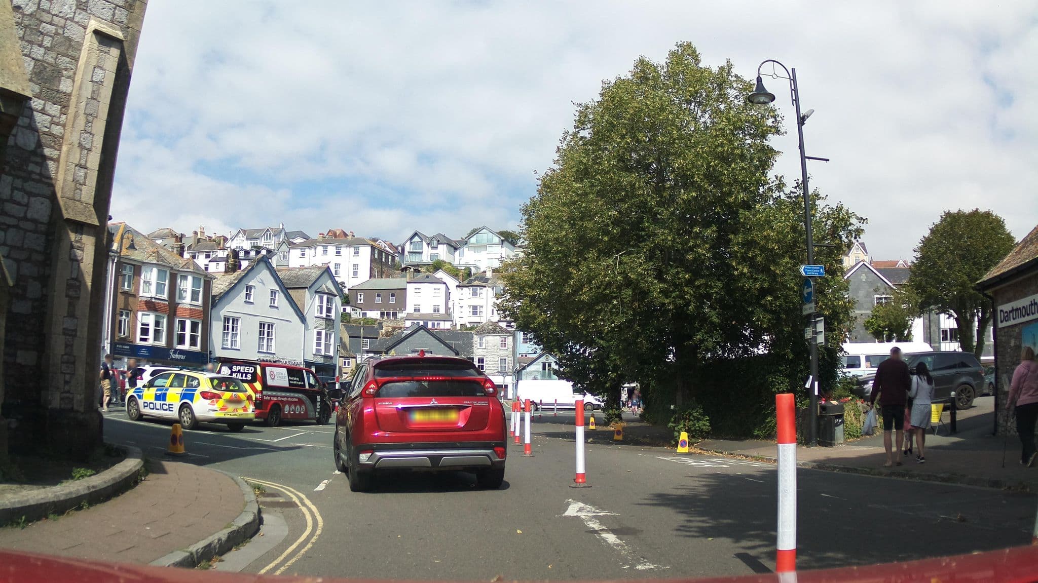 Street view near Royal Castle Hotel, Dartmouth — © southglos (CC BY-SA · Mapillary)