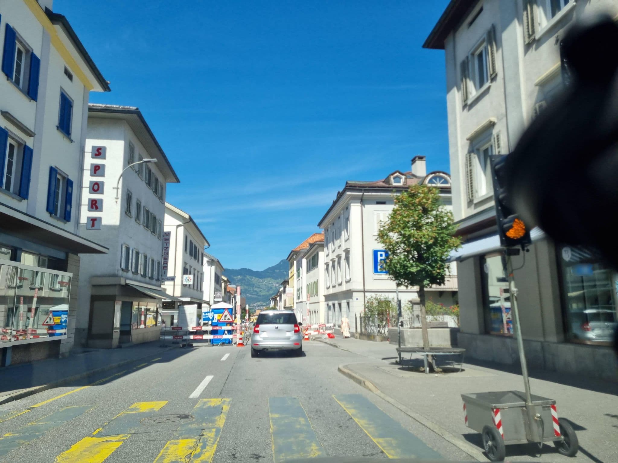 Street view near Weiss Kreuz, Thusis — © dsmm (CC BY-SA · Mapillary)