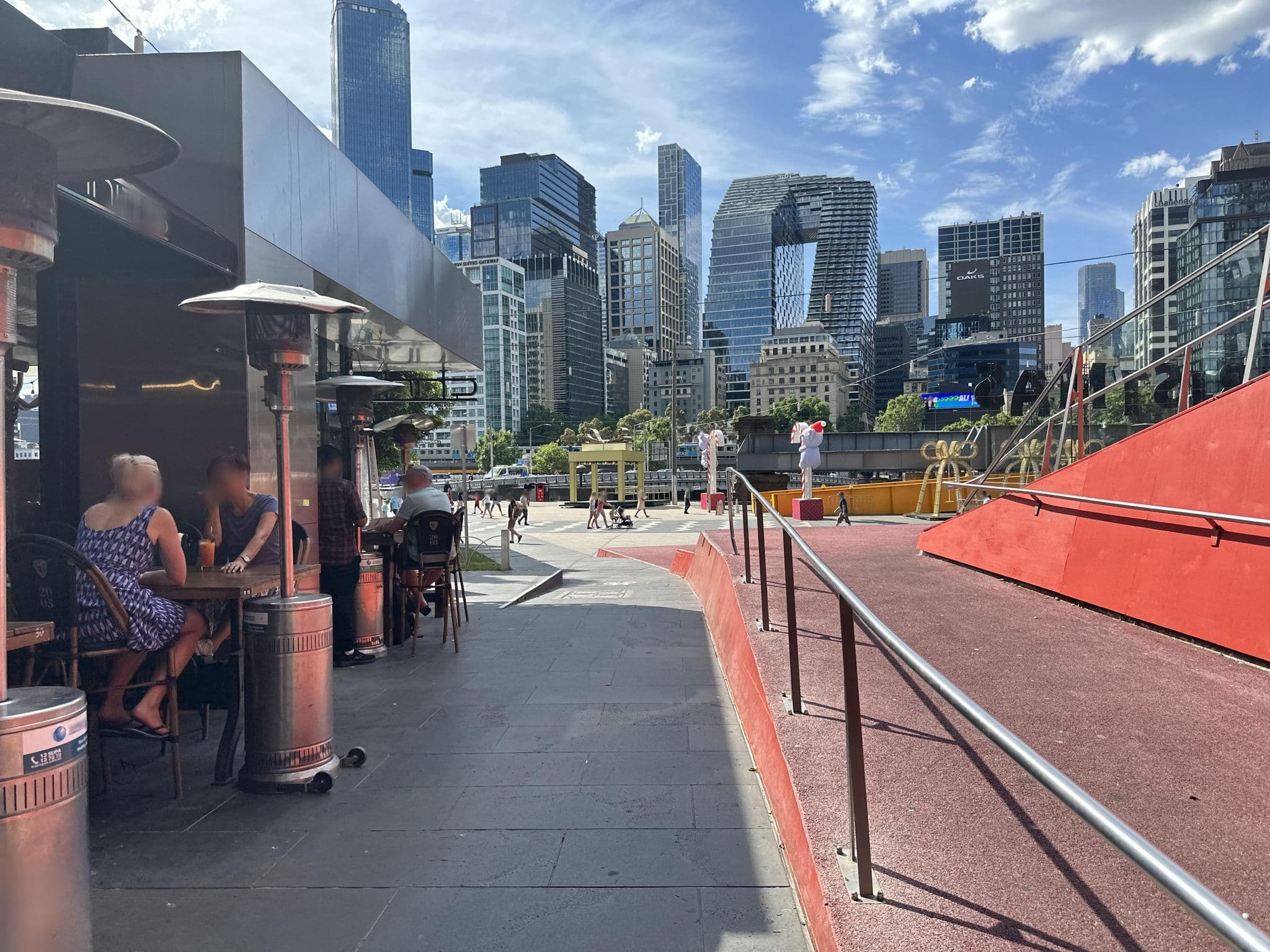 Street view near Platinum Apartments at Freshwater Place, Southbank — © jakecopp (CC BY-SA · Mapillary)