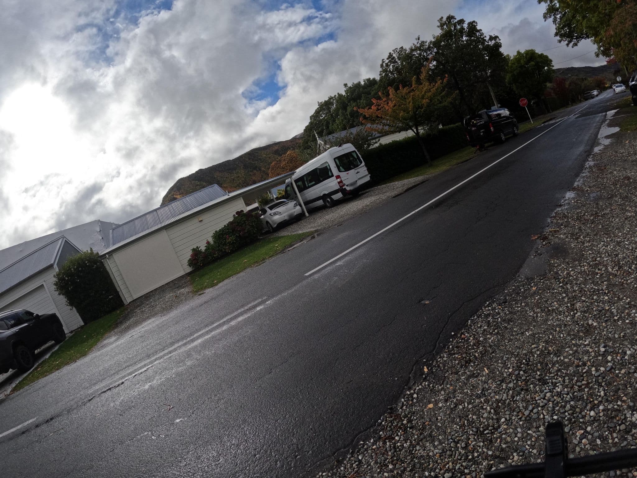 Street view near Arrowtown House Boutique Hotel, Arrowtown — © skillsy (CC BY-SA · Mapillary)