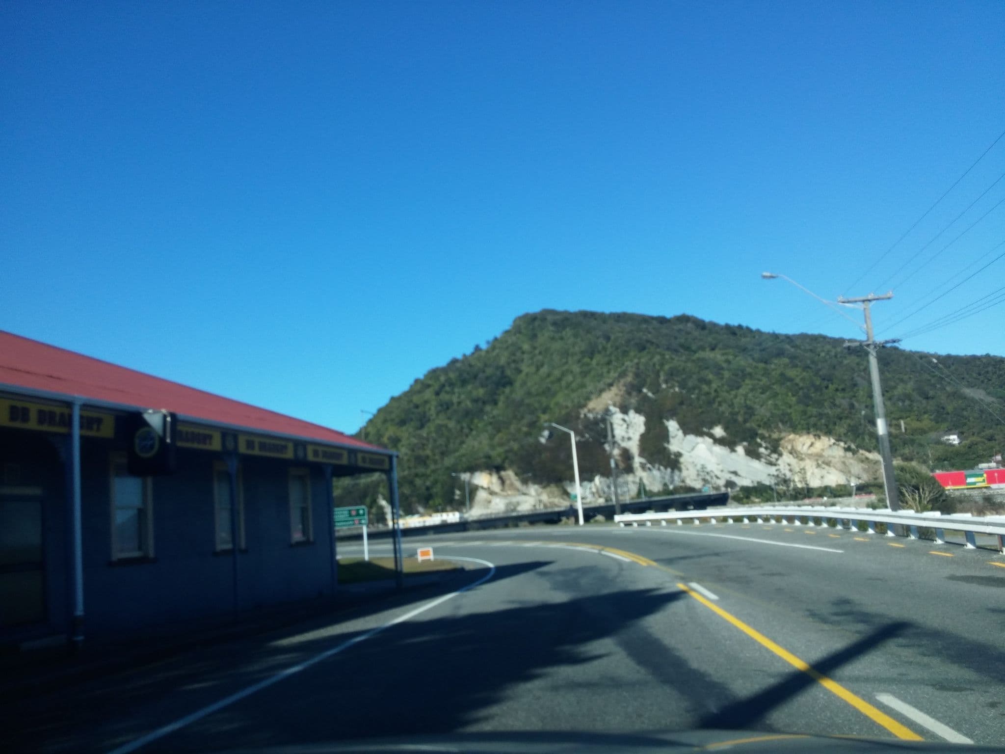 Street view near Kells hotel 24, Greymouth — © nigelramsay (CC BY-SA · Mapillary)