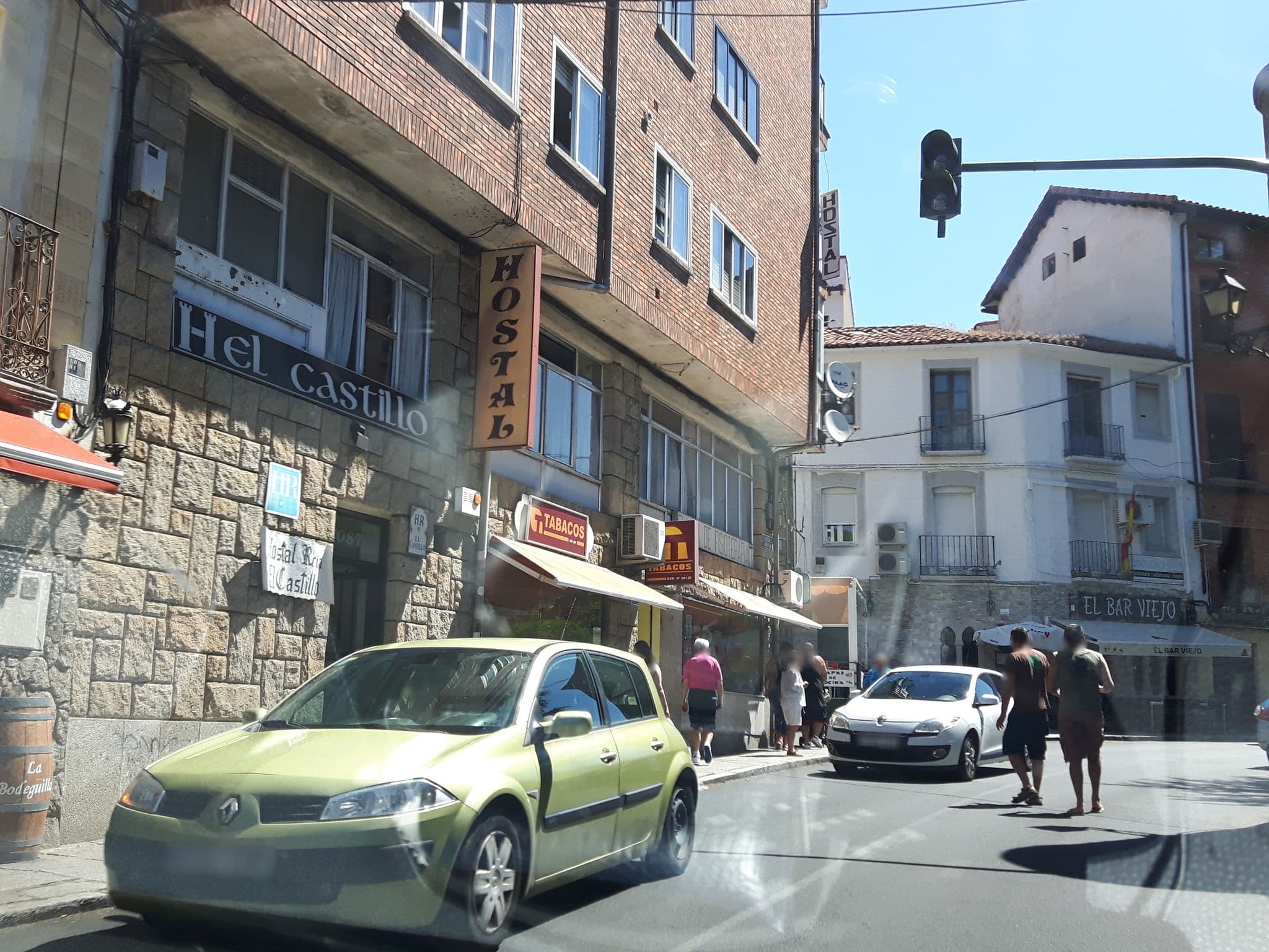Street view near Hostal El Castillo, Arenas de San Pedro — © manuelfrt (CC BY-SA · Mapillary)