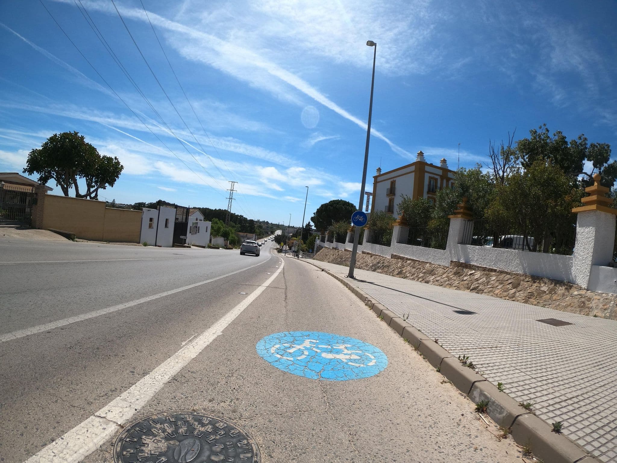 Street view near Balneario Fuente Amarga hotel, Chiclana de la Frontera — © Langfahrer (CC BY-SA · Mapillary)