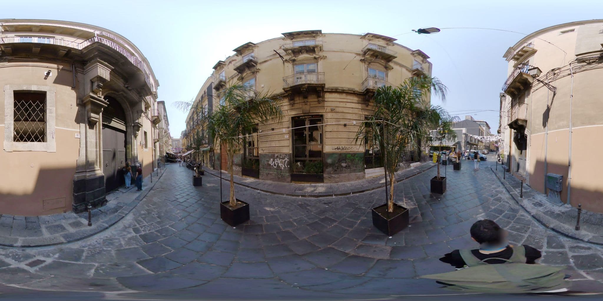 Street view near Asmundo di Gisira - Art Market Living Boutique, Catania
