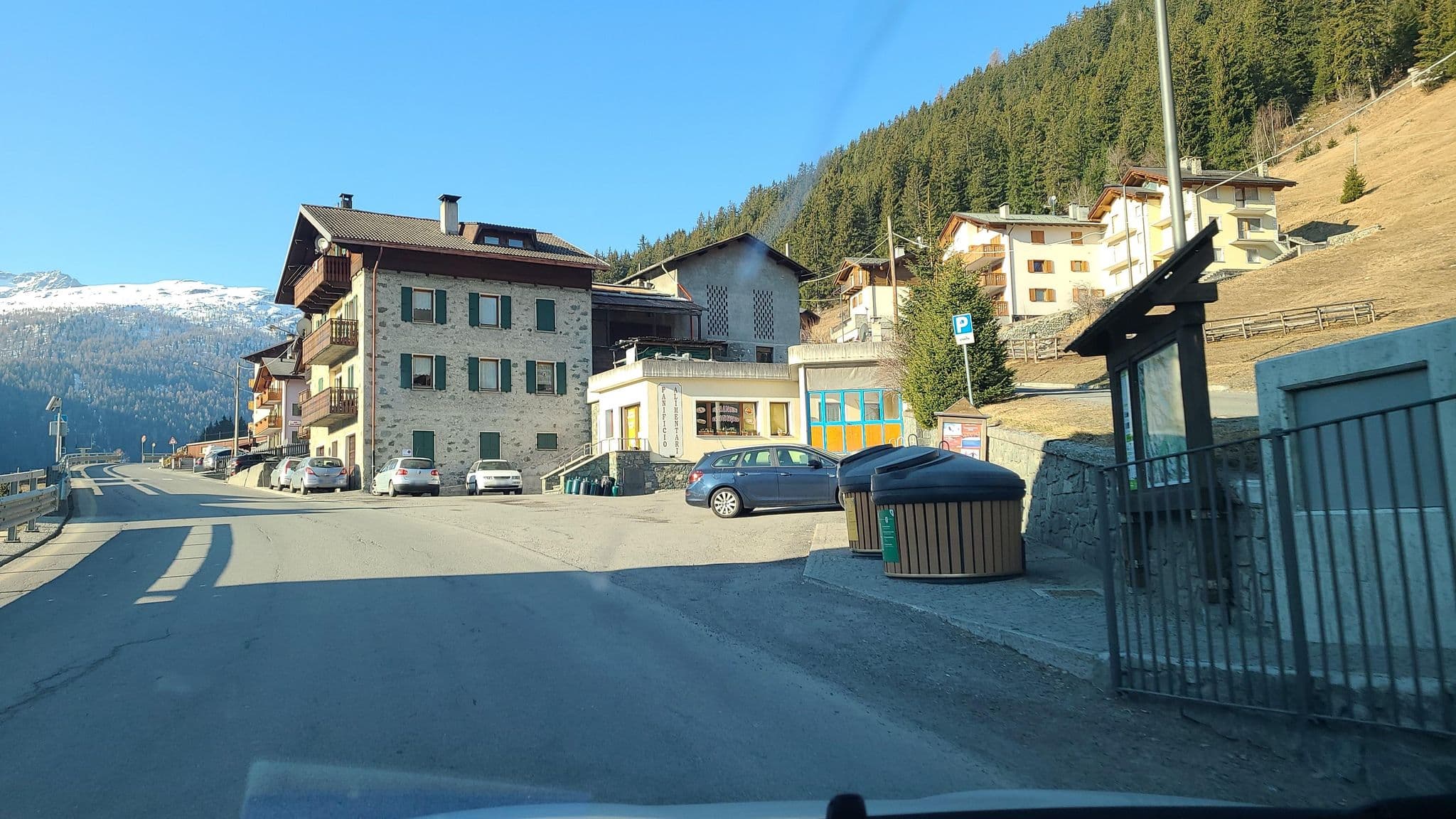Street view near Hotel Cardo, Isolaccia — © chrisbeddow (CC BY-SA · Mapillary)