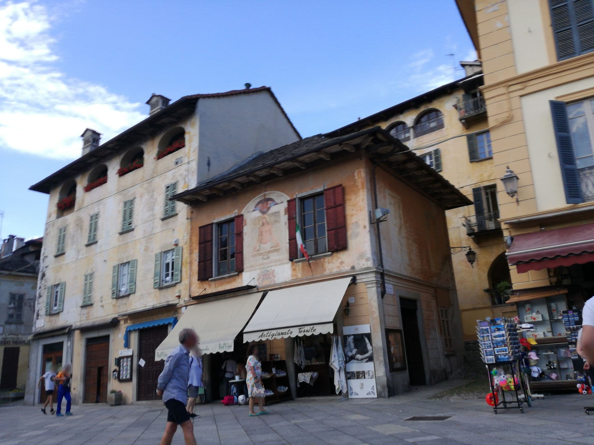 Street view near Hotel Orta, Pettenasco — © michaelmontani (CC BY-SA · Mapillary)