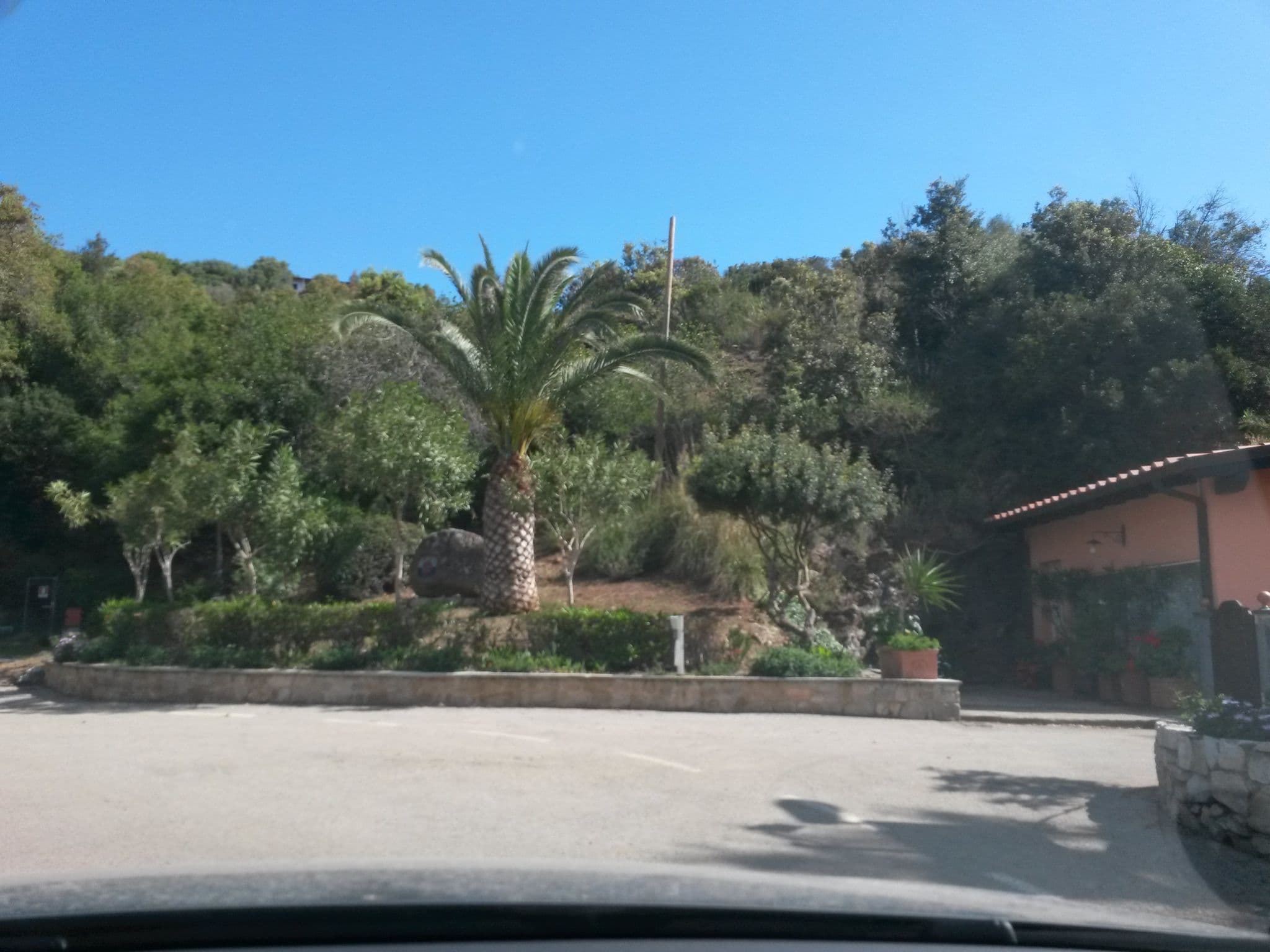 Street view near Ortano Mare Resort, Rio Marina — © rausk (CC BY-SA · Mapillary)