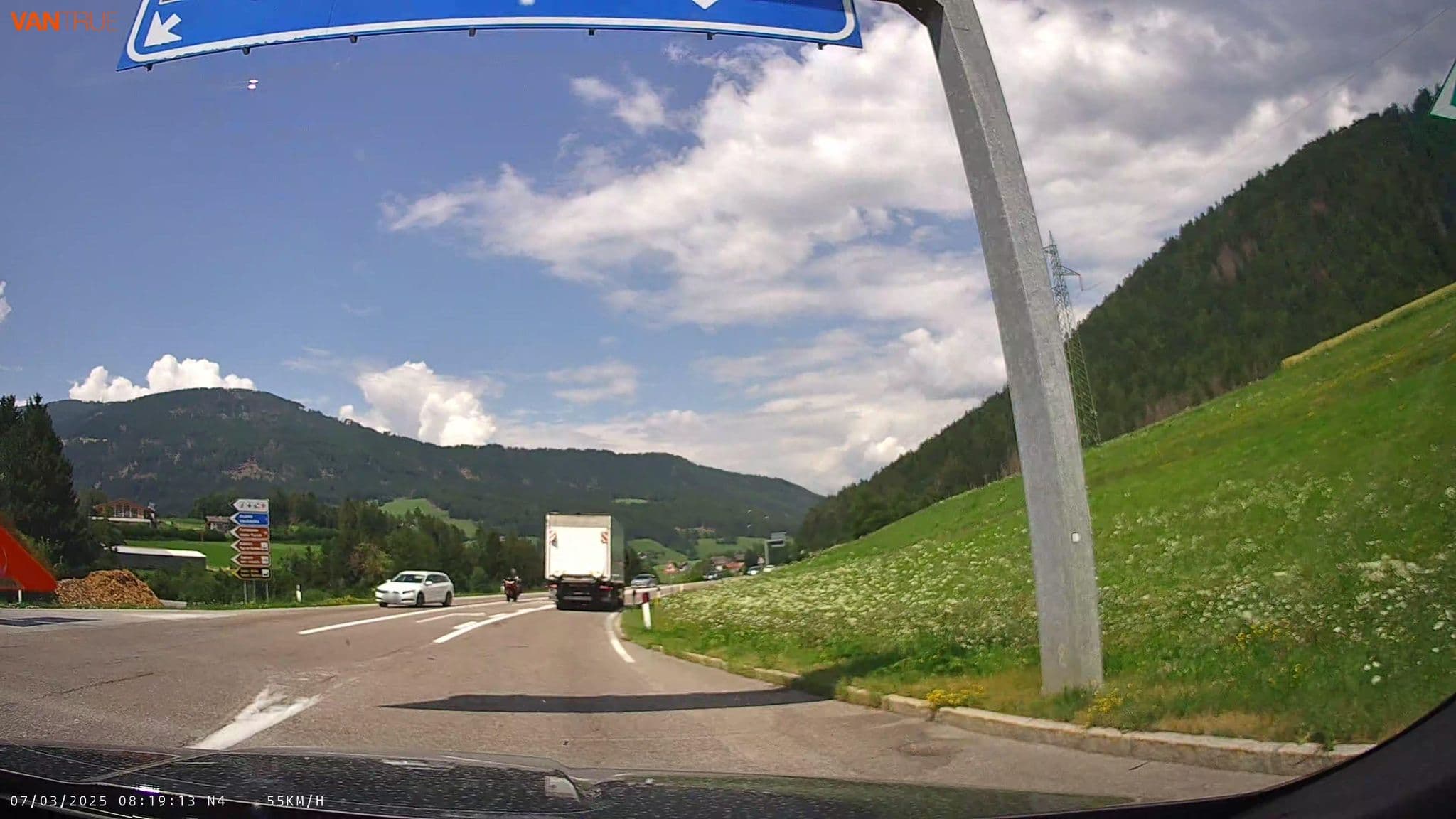 Street view near Dolomites Smart Holidays, Rasun Anterselva - Rasen-Antholz — © fcignat (CC BY-SA · Mapillary)