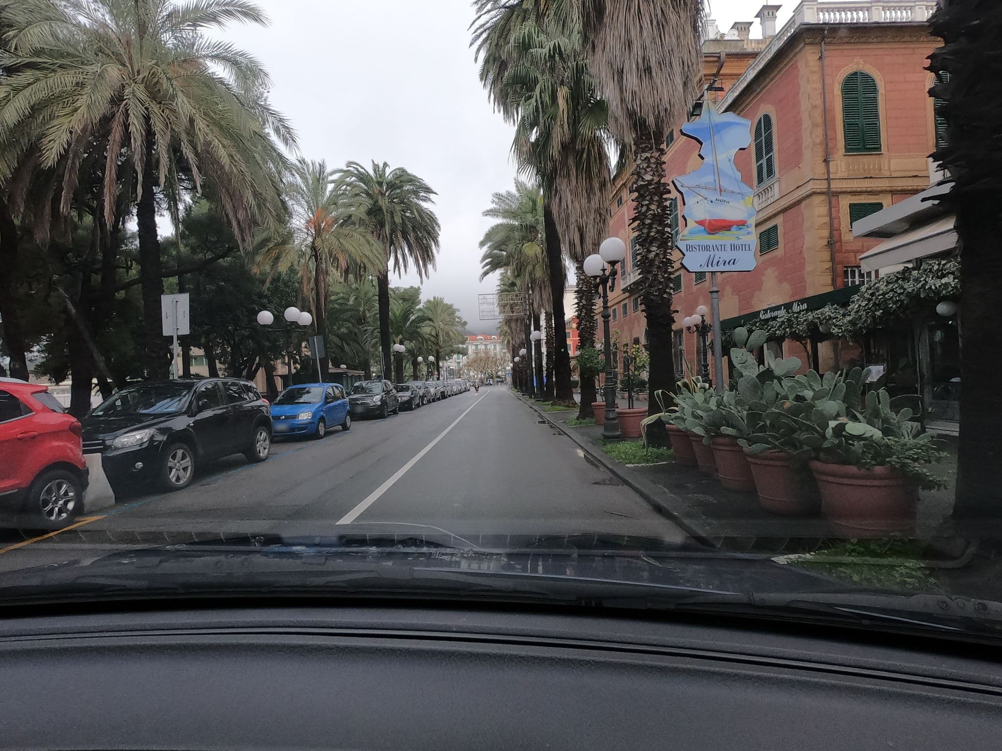 Street view near Hotel Ristorante Mira, Sestri Levante — © lorenzostucchi (CC BY-SA · Mapillary)