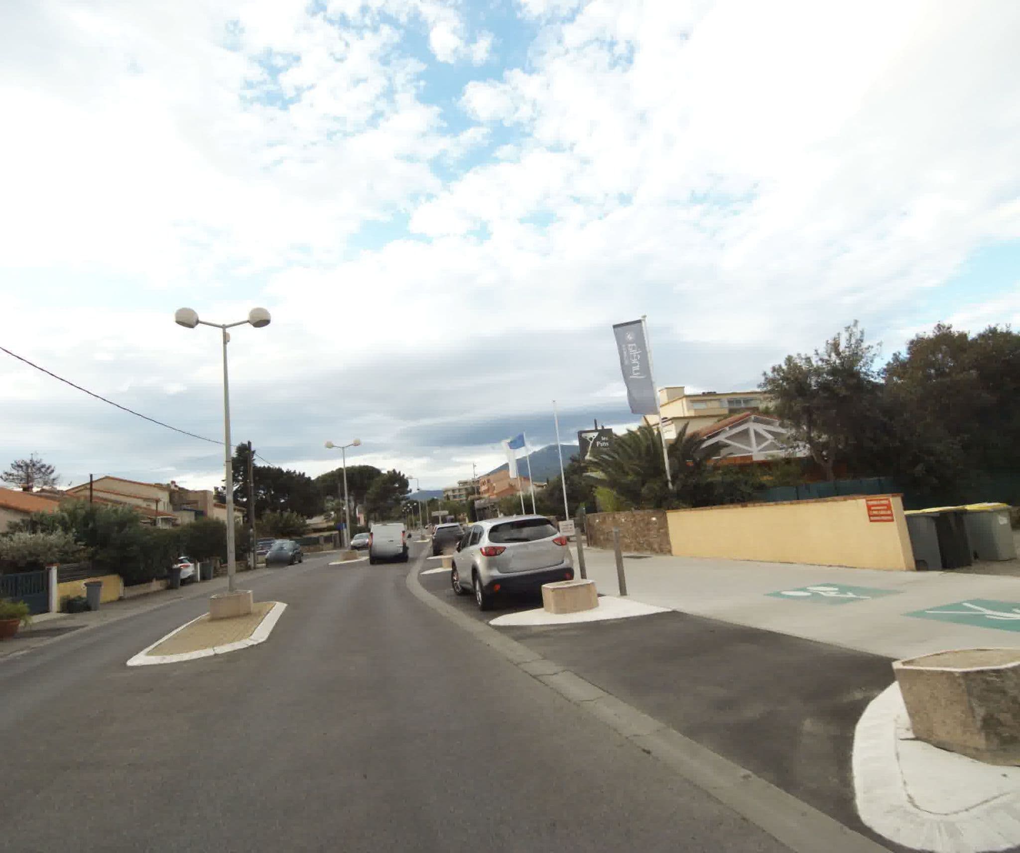 Street view near Logis Hôtel Restaurant les Charmettes, Argeles — © sogefi (CC BY-SA · Mapillary)